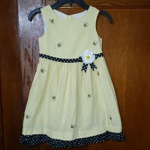 Yellow Sleeveless Crew Neck Casual Sundress